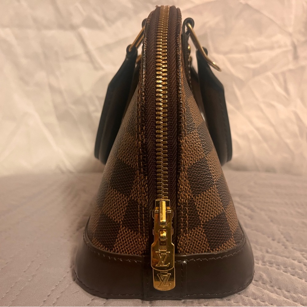 Louis Vuitton Alma BB - Picture 5 of 16